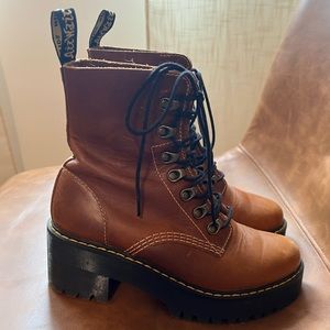Dr. Marten Leona brown leather platform boots size 7